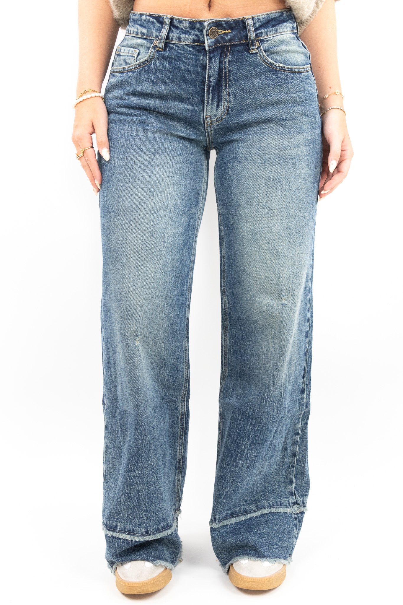 Raw Edge Wide Jeans