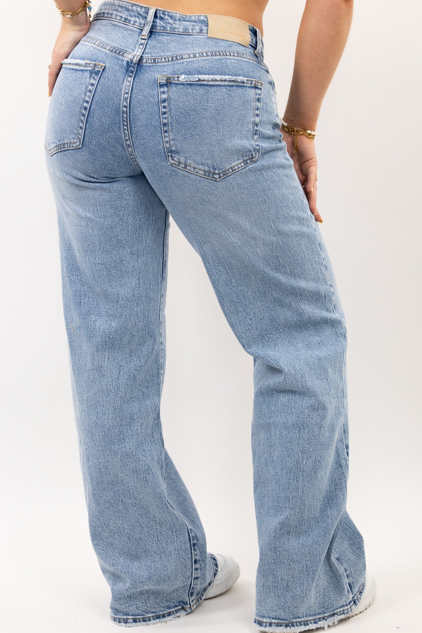 Lula Wide Leg Jeans