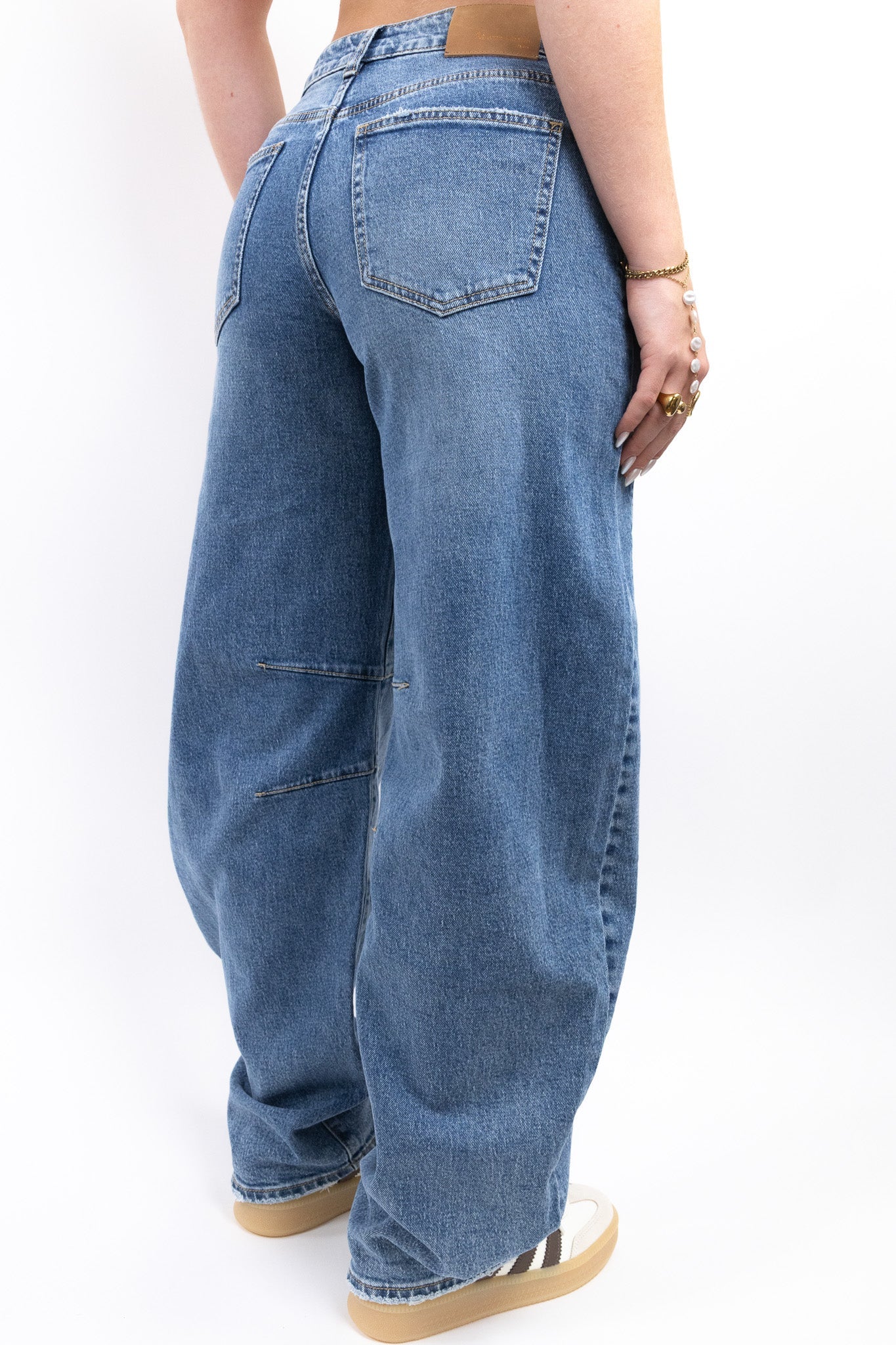 Balloon Fit Jeans