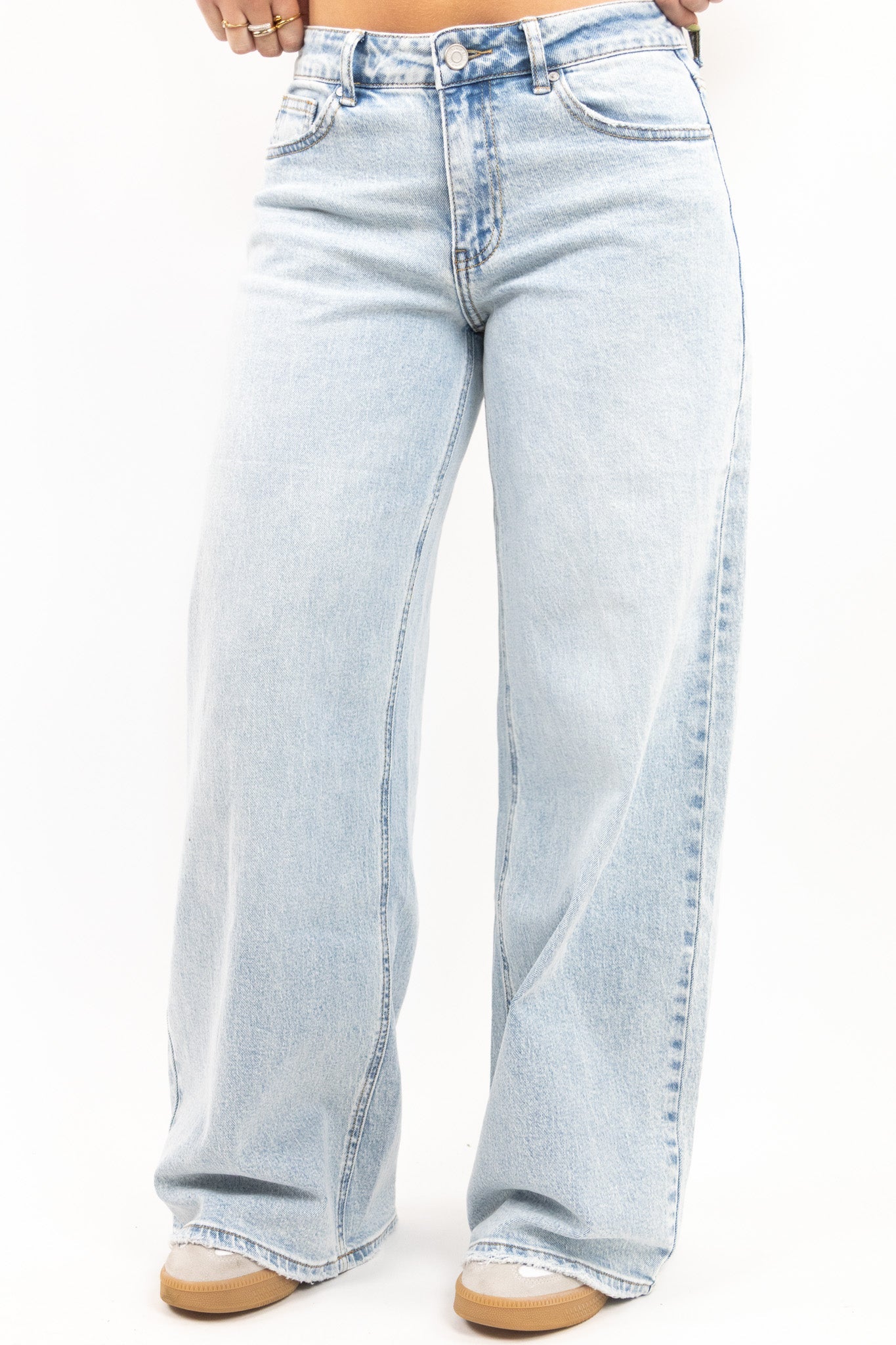 Baggy Fit Wide Leg Jeans
