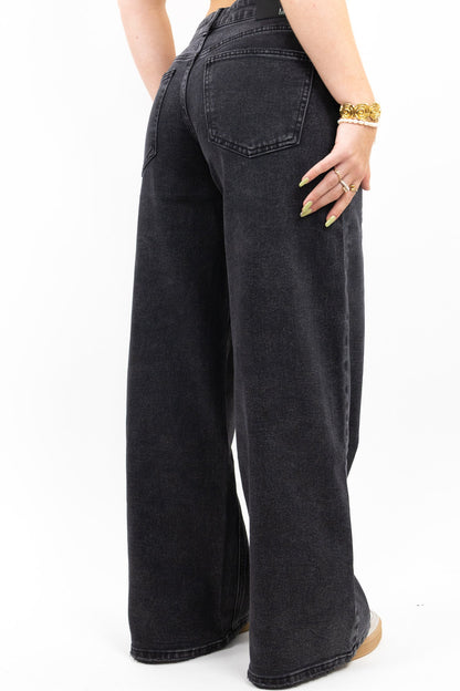 Baggy Fit Wide Leg Jeans