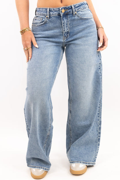 Baggy Fit Wide Leg Jeans