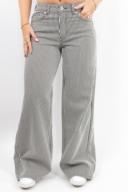 Striped Baggy Jeans