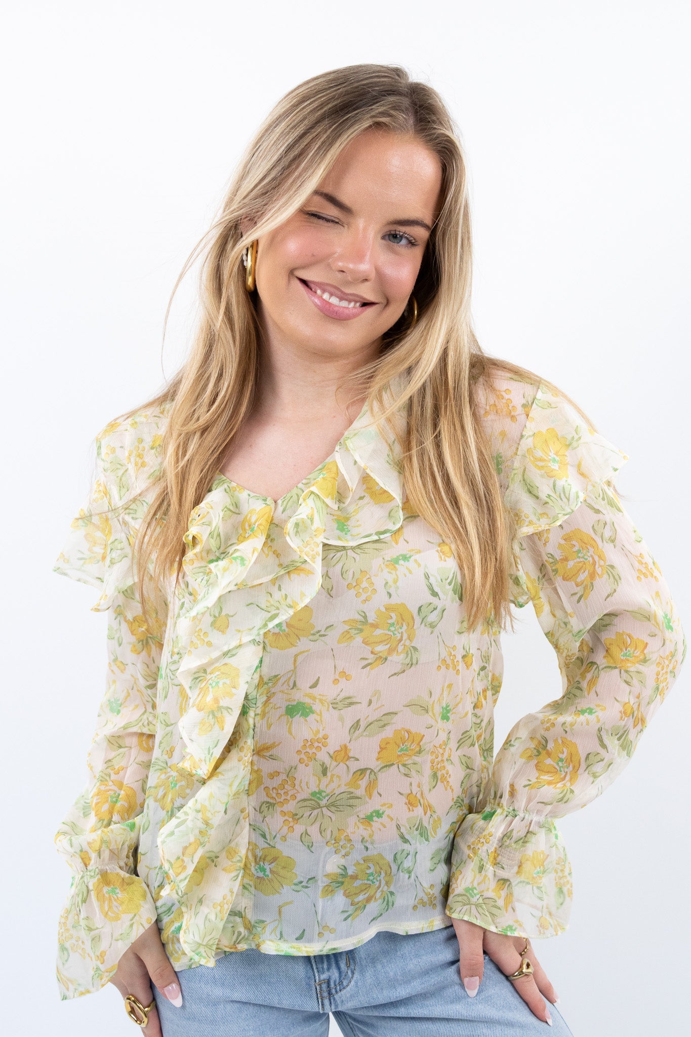 Volant flower blouse